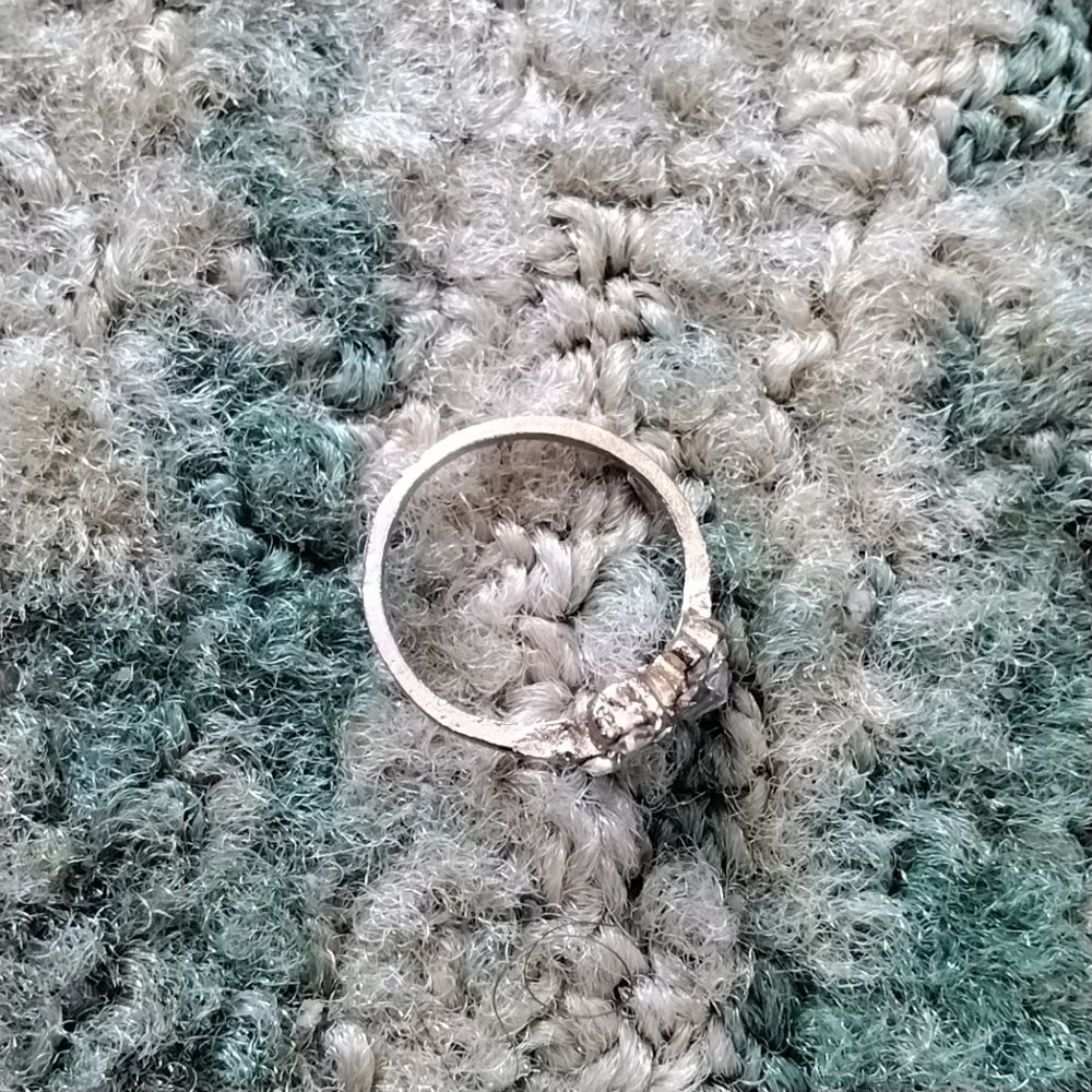 Ring - Picture 2 of 3